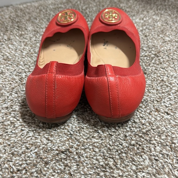 Tory Burch Caroline Flats - Picture 2 of 5